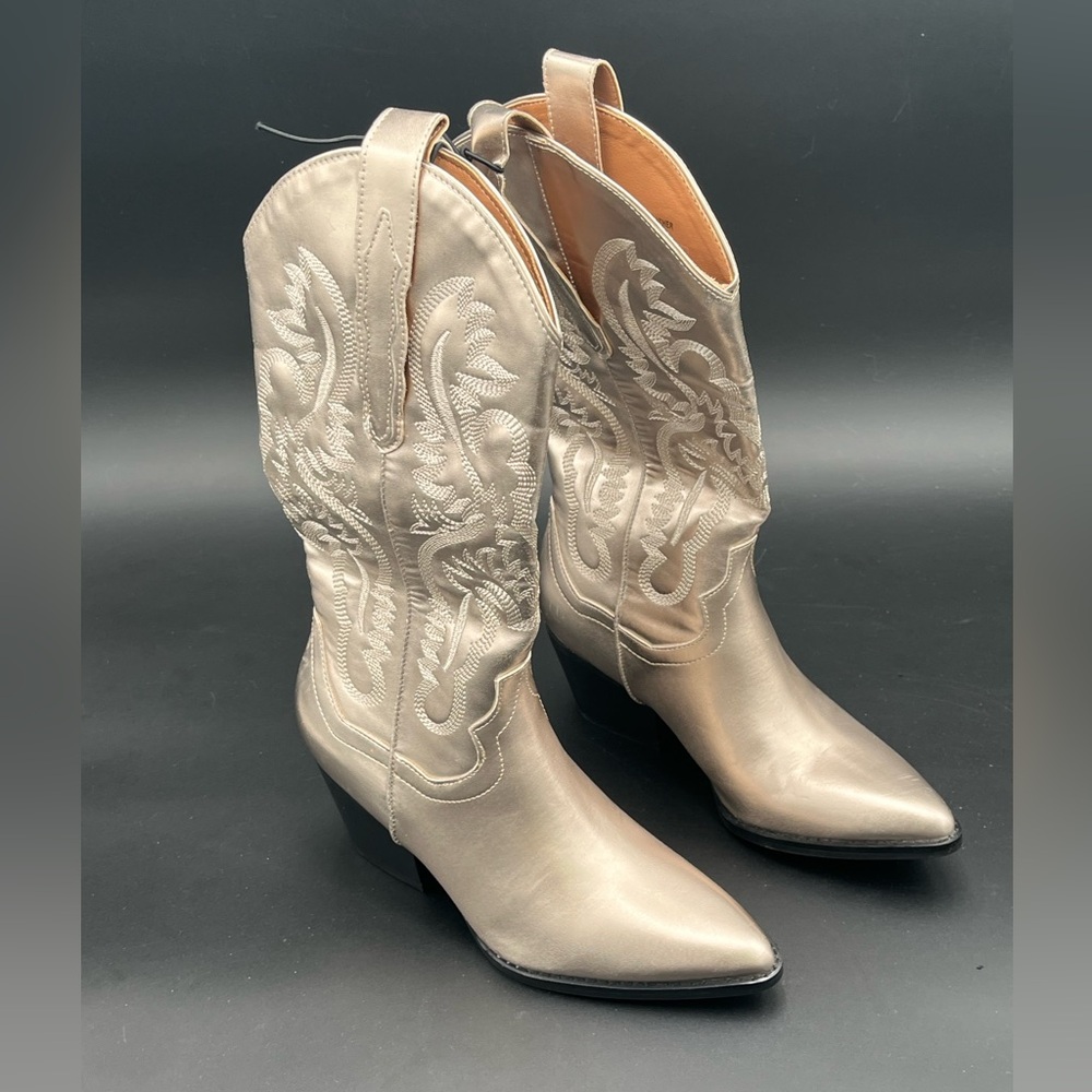Rose Gold Western Boots Oasis Society Sz 6